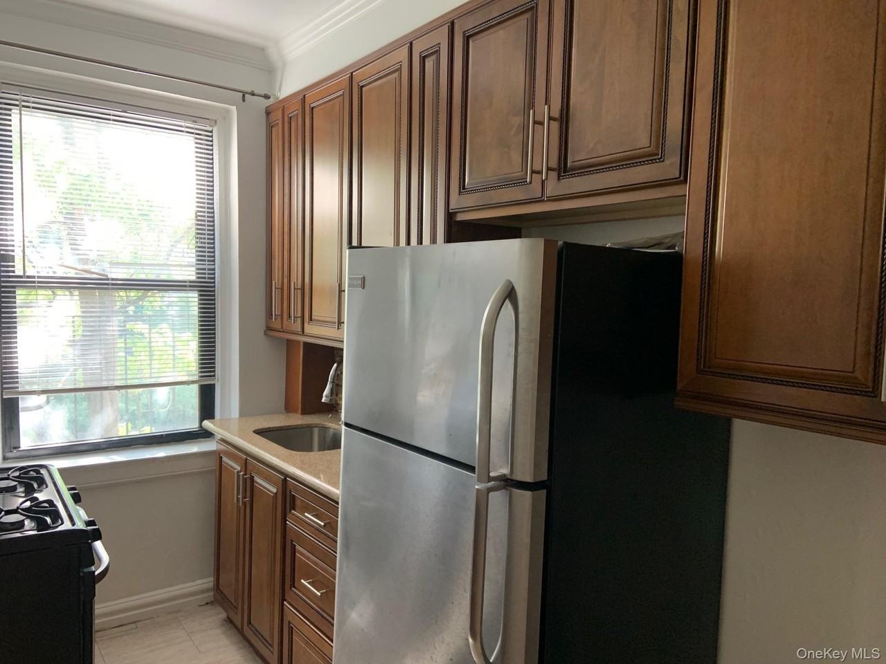 7720 Austin St Apt 2e - Photo 3 of 13