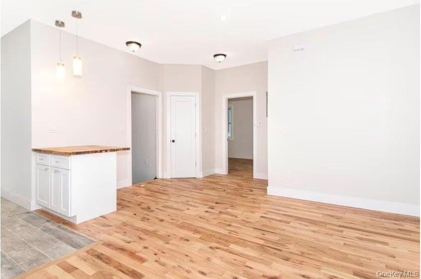 154 Woodworth Ave - Photo 7 of 9