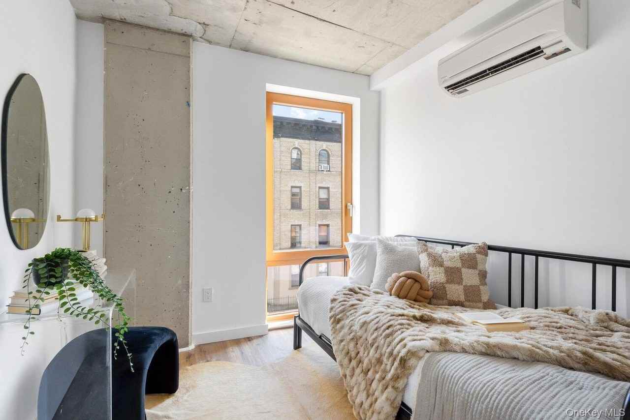 540 Graham Ave #402 - Photo 7 of 15