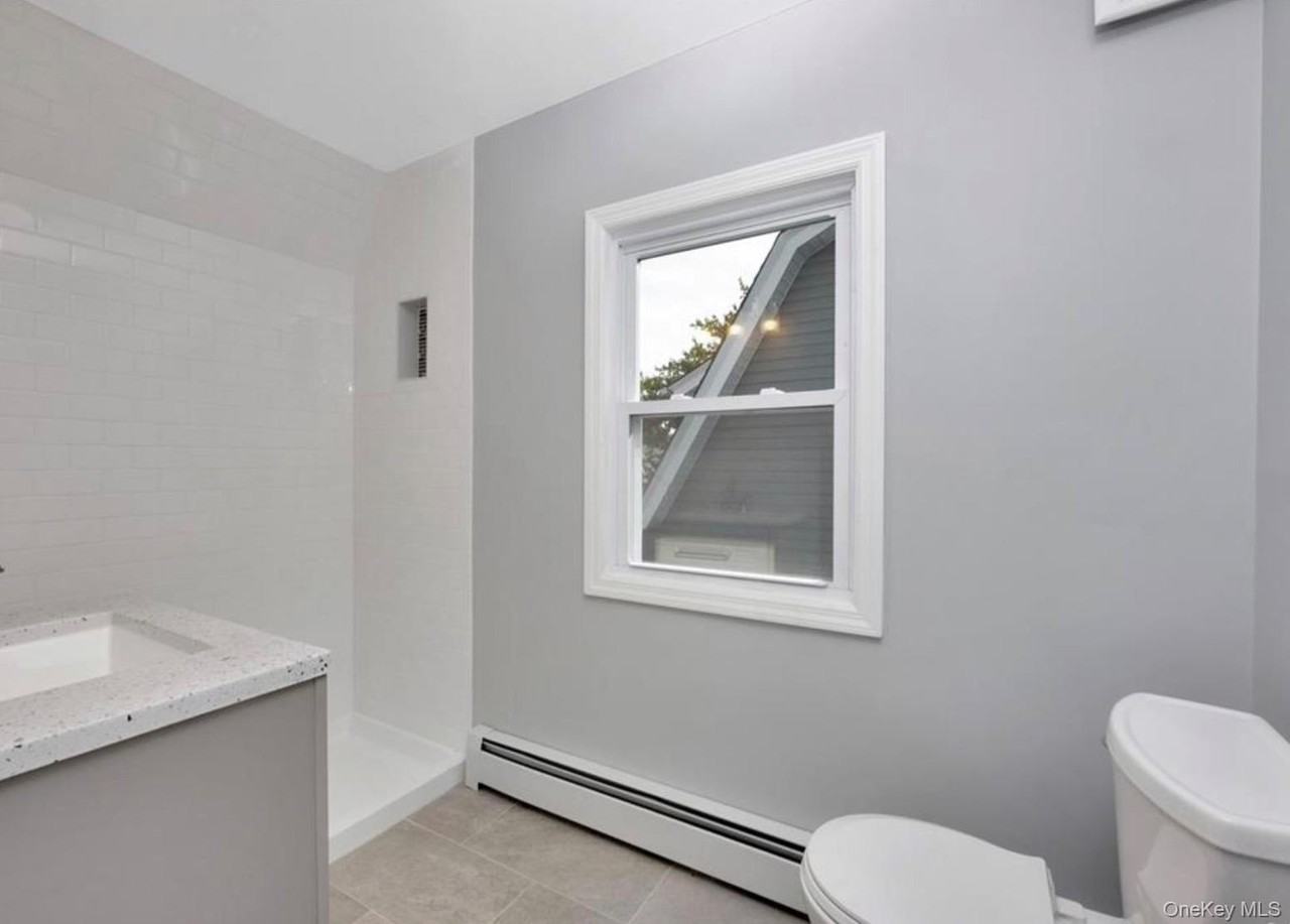 98 N Grove St Apt 2 - Photo 5 of 5