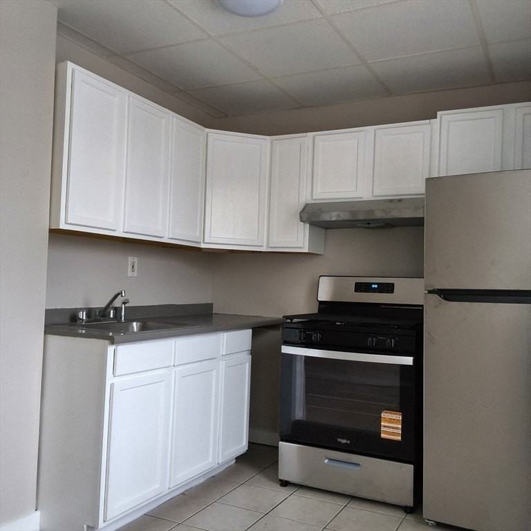 44 Winter St Apt 2s - Photo 4 of 10