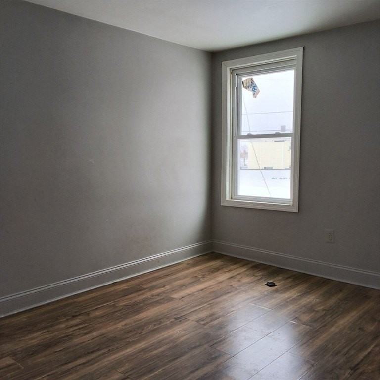 1792 Pleasant St Unit 5 - Photo 6 of 11