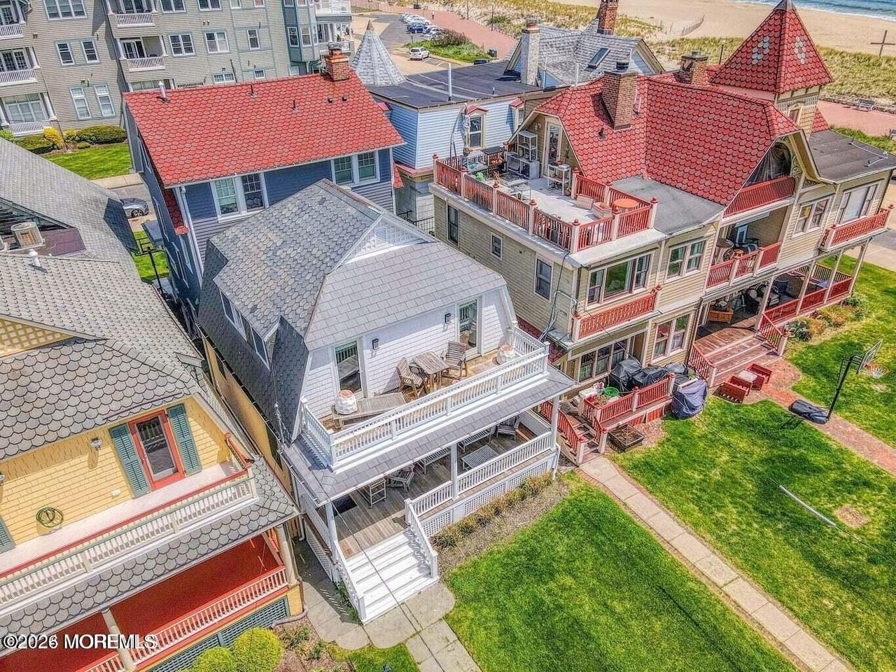 1 Surf Avenue - Photo 6 of 27