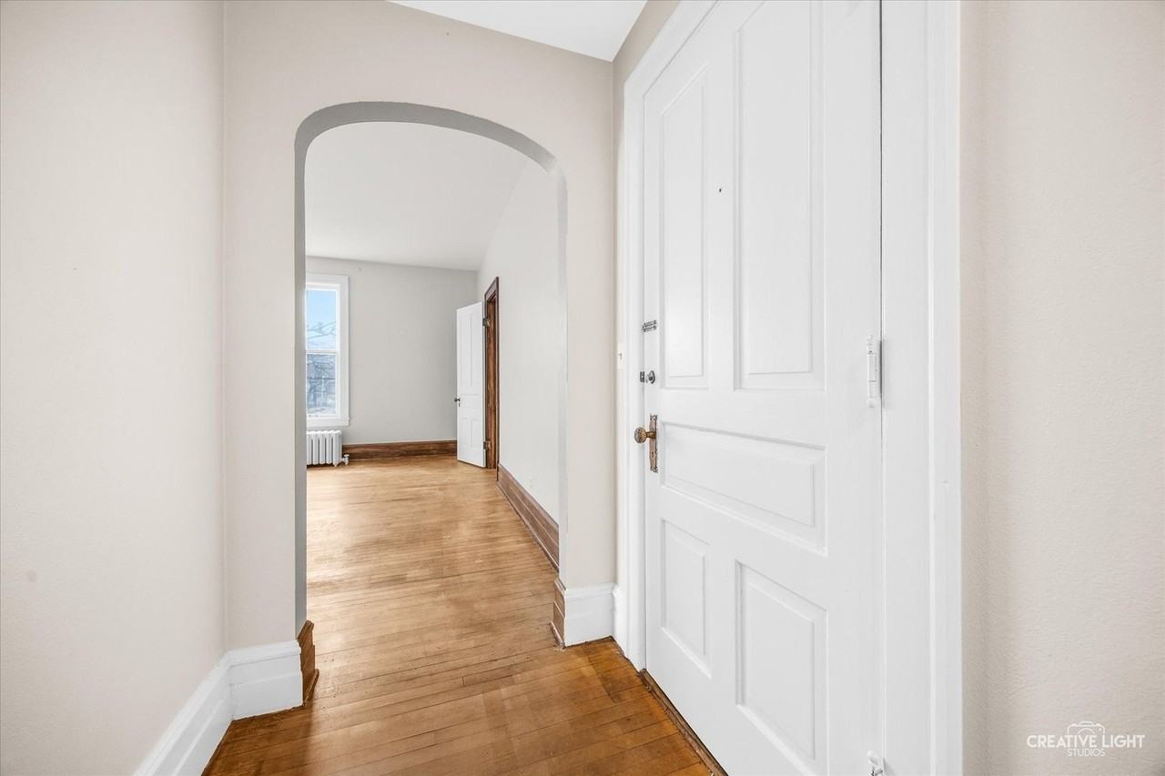 22 N Liberty St Unit 2 - Photo 3 of 17