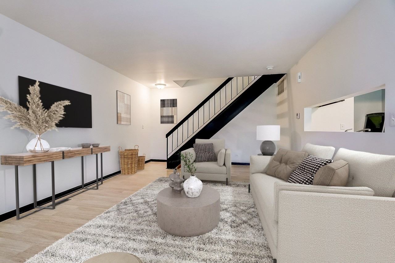 231 Dakota Ct Unit B - Photo 4 of 16