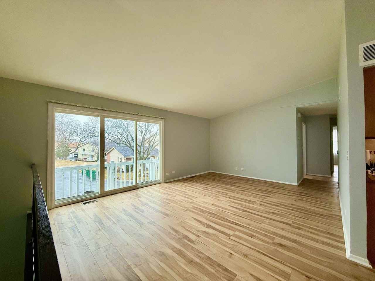 330 Hampton Ct Unit D - Photo 4 of 12