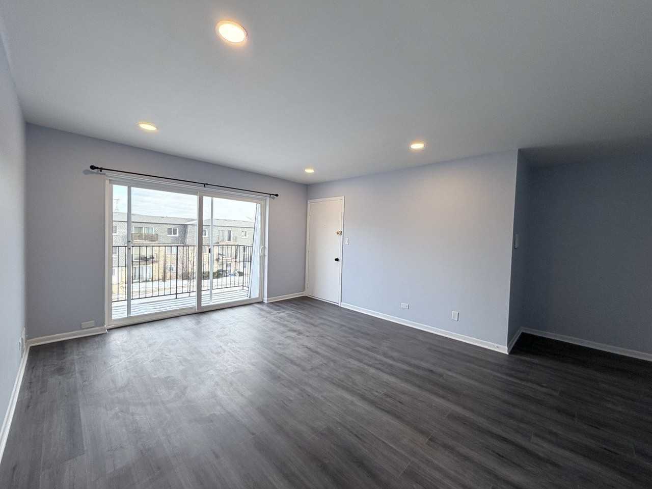 9460 Bay Colony Dr Apt 3n