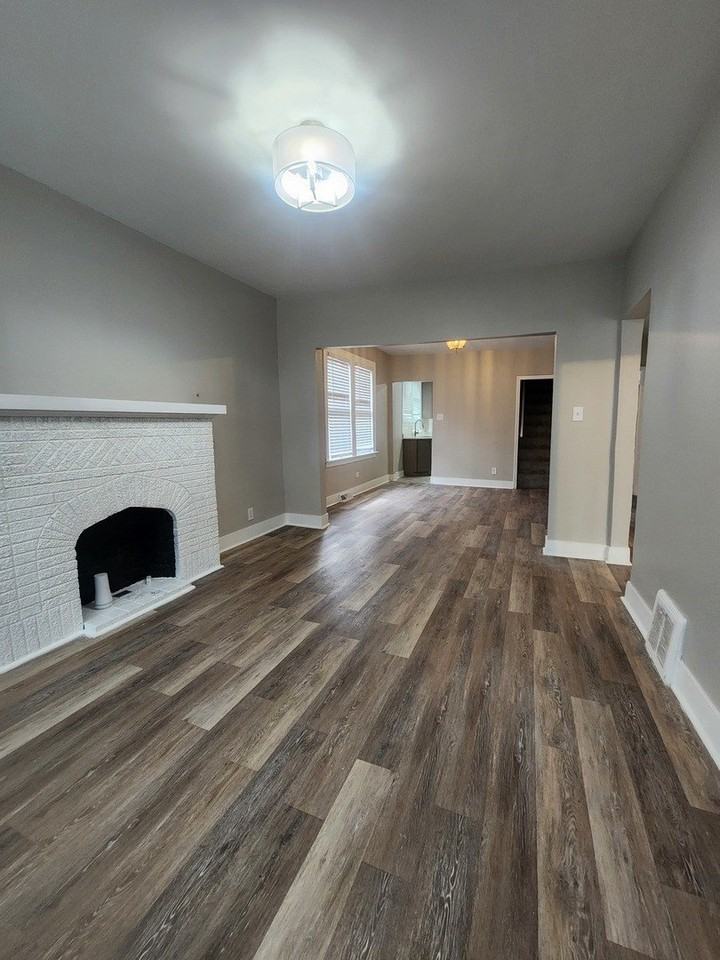 8000 S Wentworth Ave - Photo 3 of 16