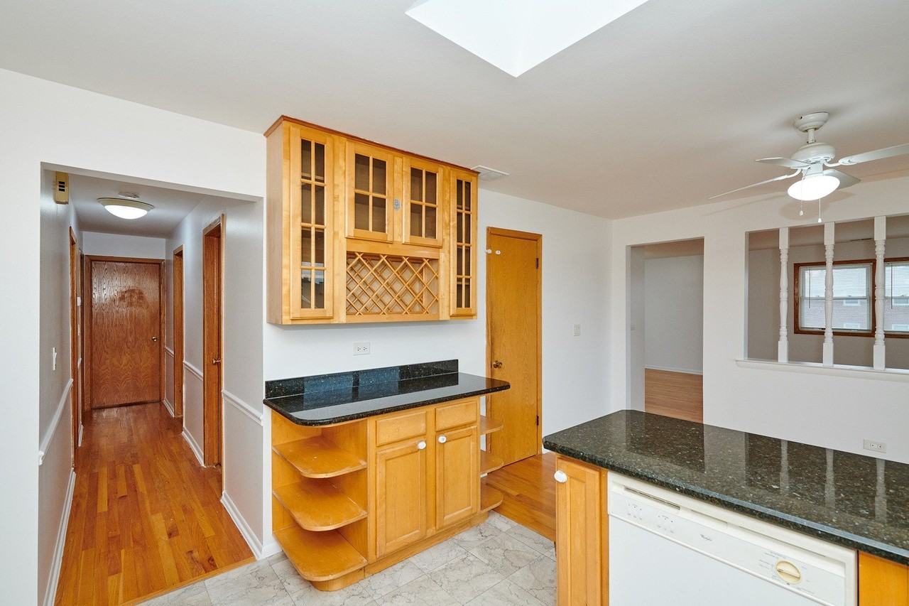 6780 W Forest Preserve Dr Unit 2 - Photo 5 of 29