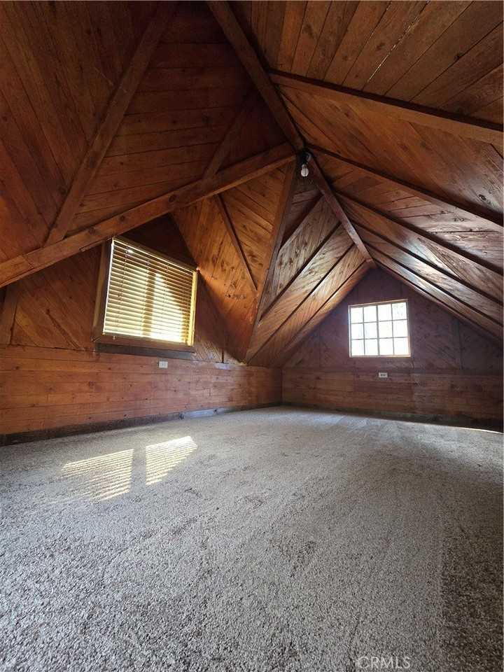 22903 Laurel Ln - Photo 7 of 18