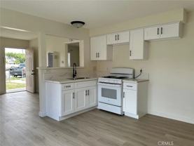 558 Benjamin St - Photo 1 of 1