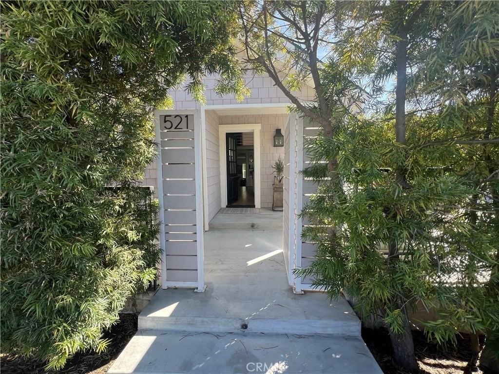 521 Seaview St - Photo 2 of 41