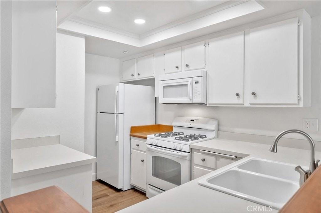 1052 Calle Del Cerro #714 - Photo 7 of 19