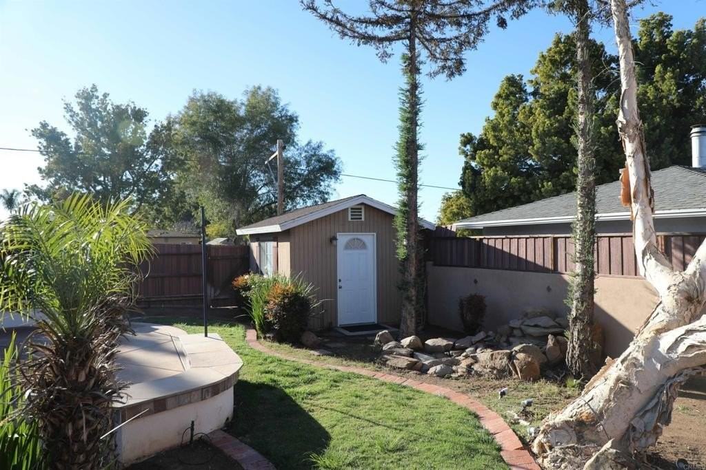 125 F St - Photo 6 of 9