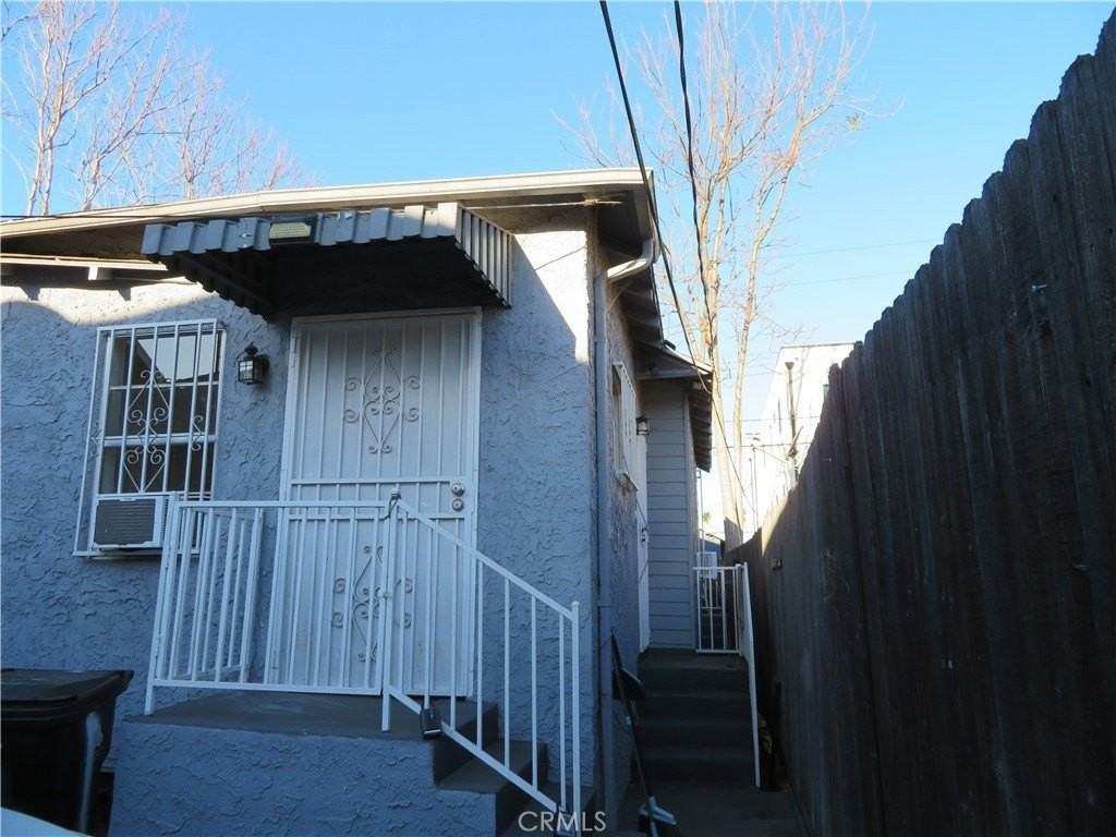 3923 S Normandie Ave - Photo 4 of 23