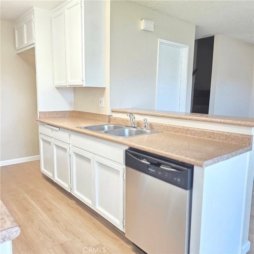 521 W Dunton Ave - Photo 6 of 28