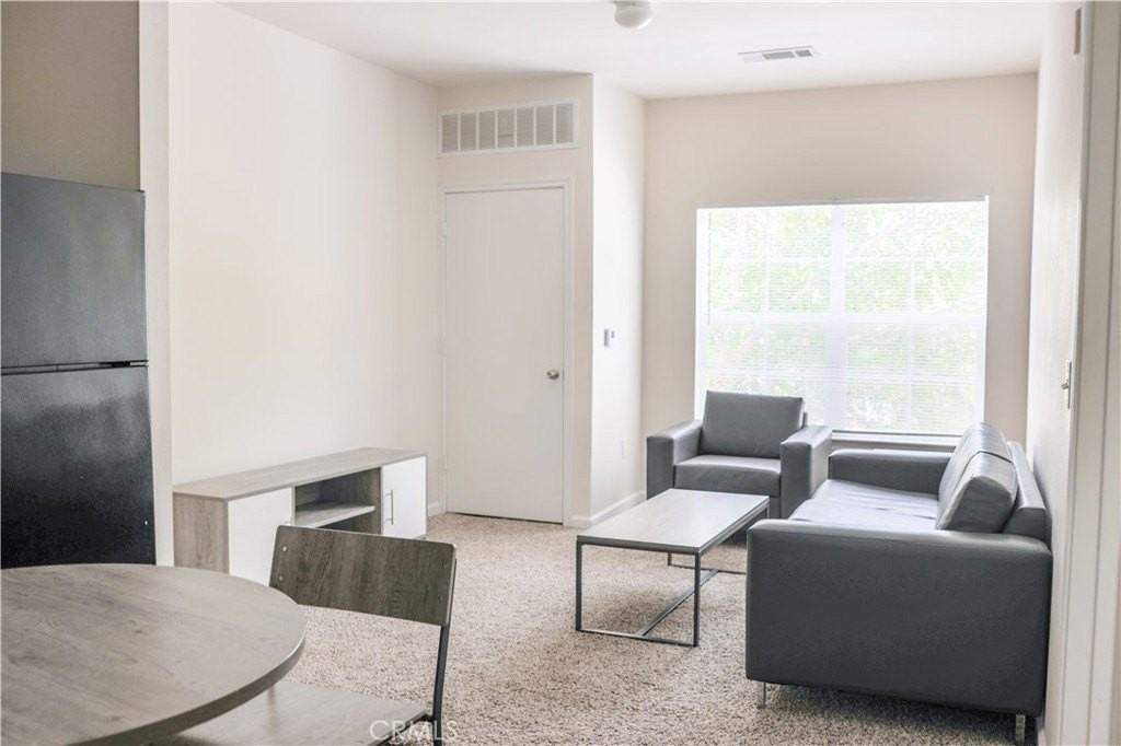 251 W Miller Ave #212 - Photo 7 of 22