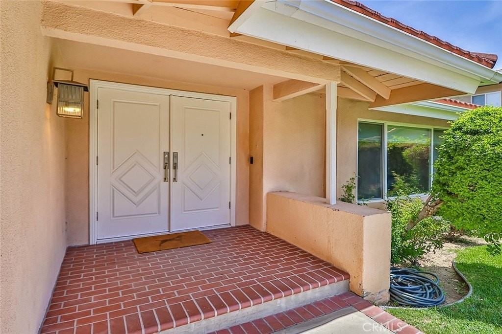 19051 Los Alimos St - Photo 6 of 50