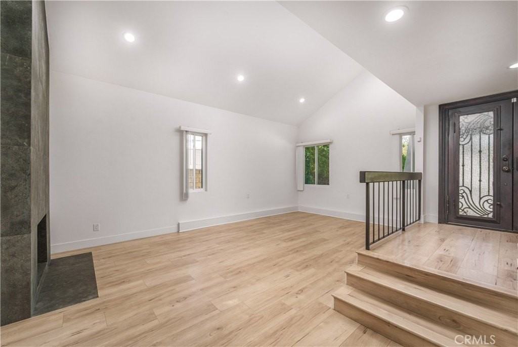 6222 Wynne Ave - Photo 3 of 31