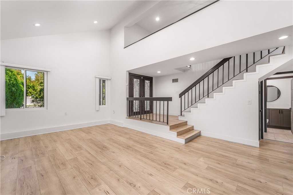 6222 Wynne Ave - Photo 6 of 31