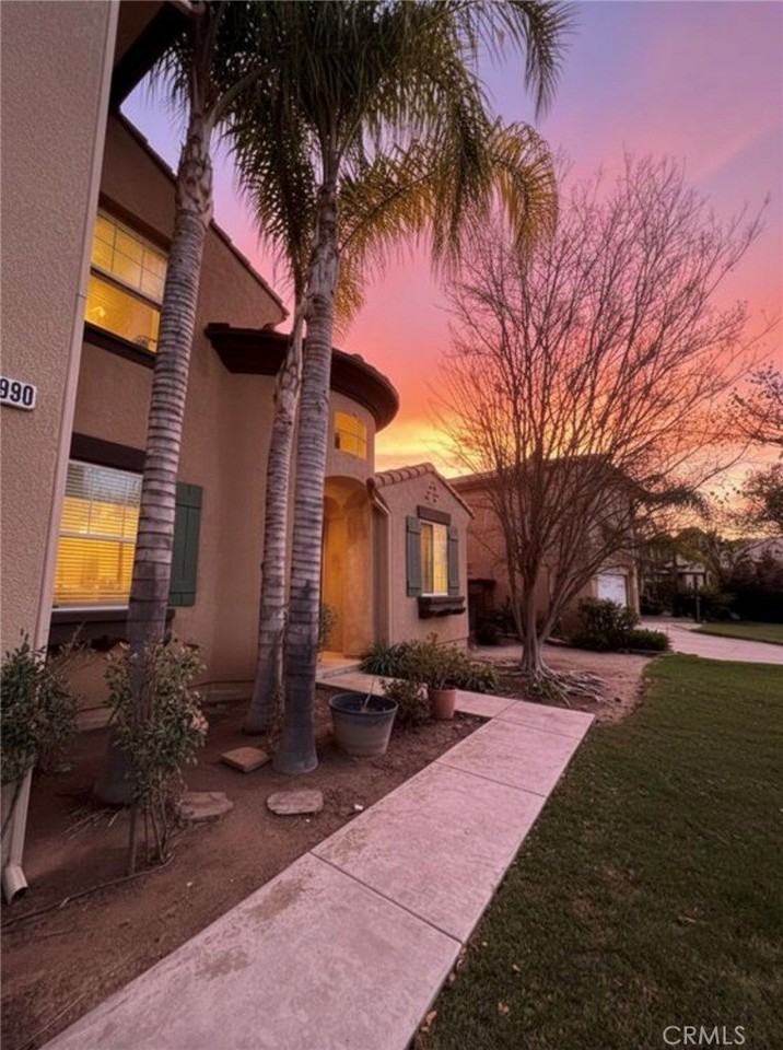 41090 Arron Ct - Photo 3 of 44