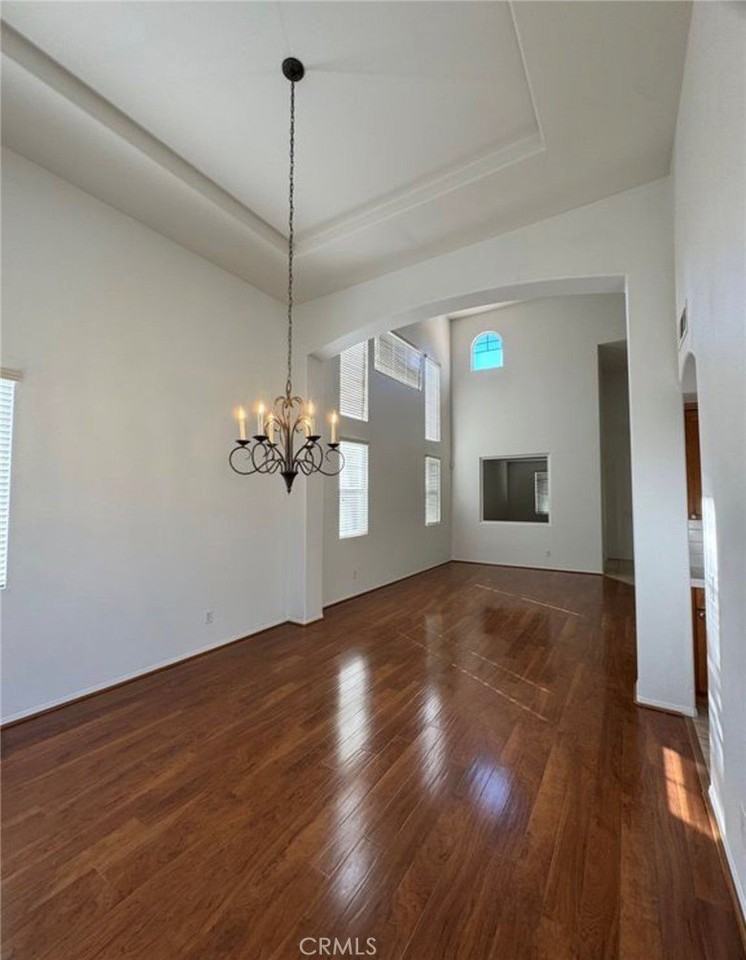 41090 Arron Ct - Photo 7 of 44