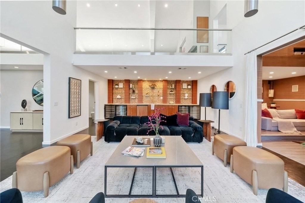 9653 Oak Pass Rd - Photo 5 of 42