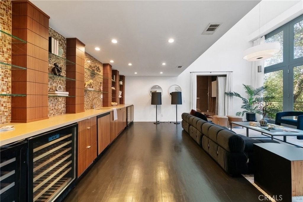 9653 Oak Pass Rd - Photo 7 of 42