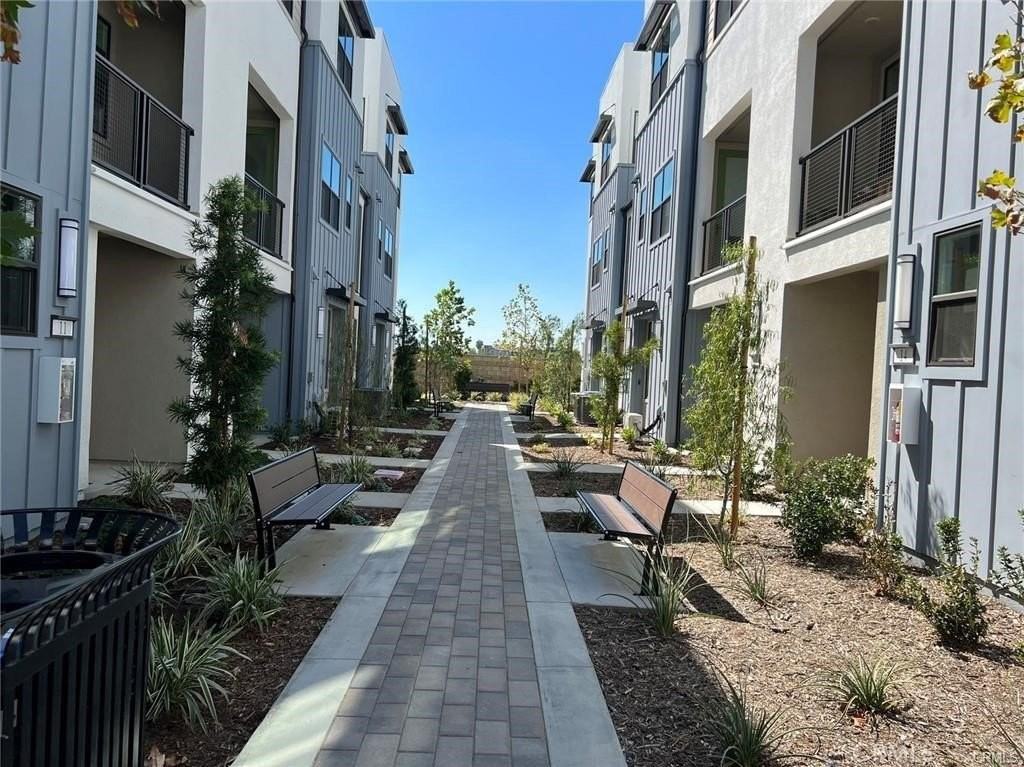 947 N Divino Privado #10 - Photo 2 of 5