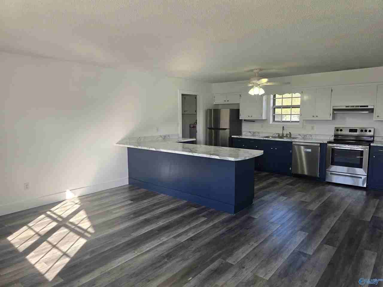 247 Snow Dr - Photo 5 of 29