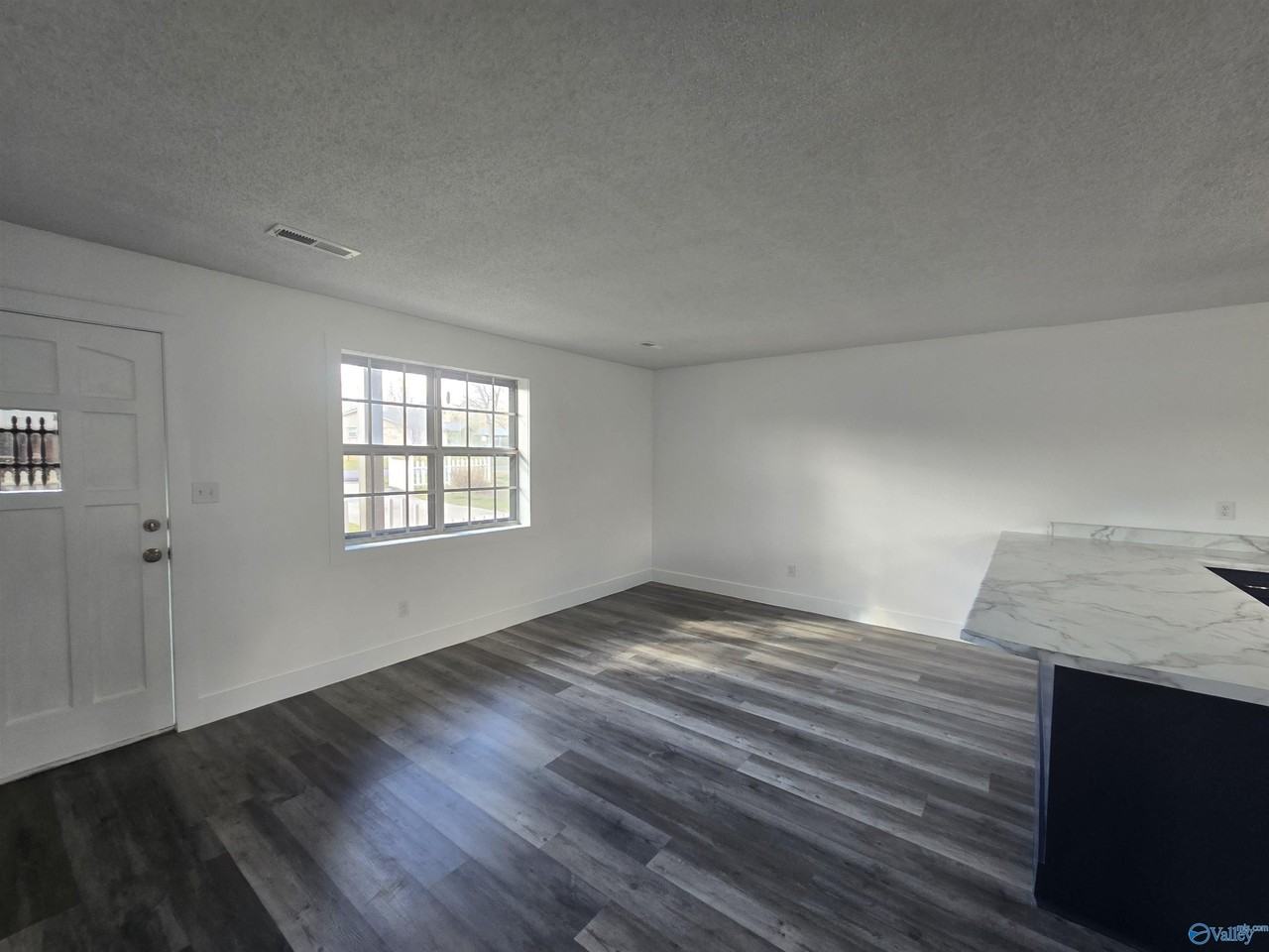 247 Snow Dr - Photo 7 of 29