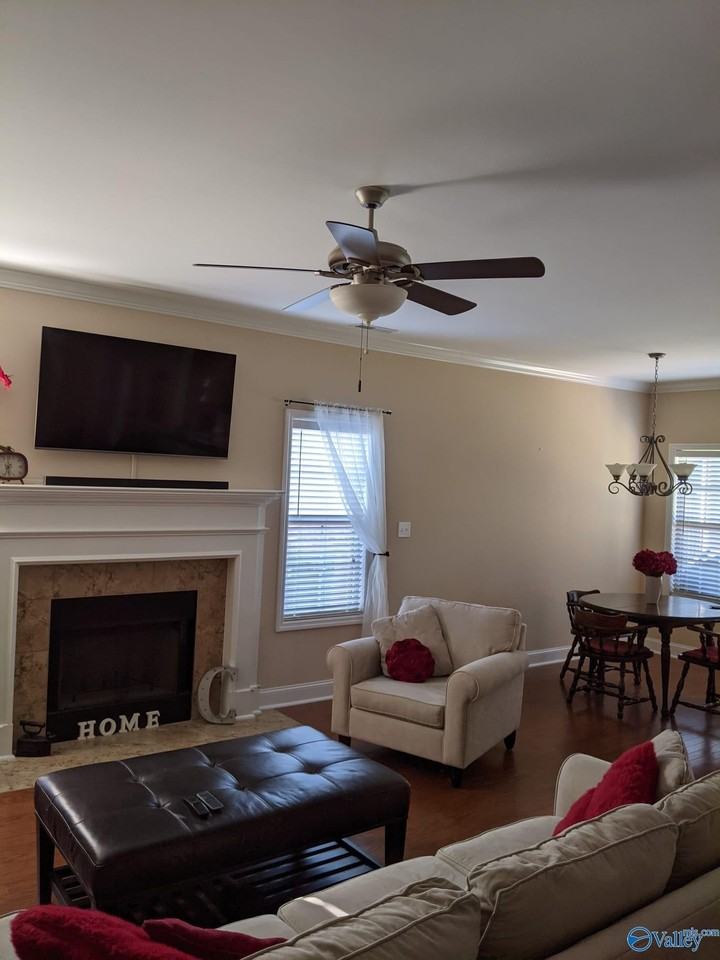 104 Chelsea Park Row - Photo 5 of 18