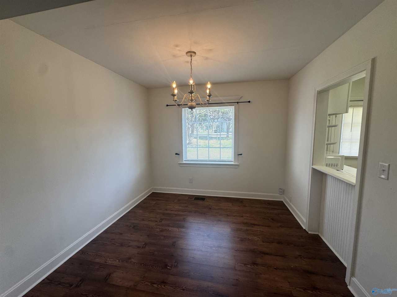 2015 Sewanee Rd Sw - Photo 4 of 27