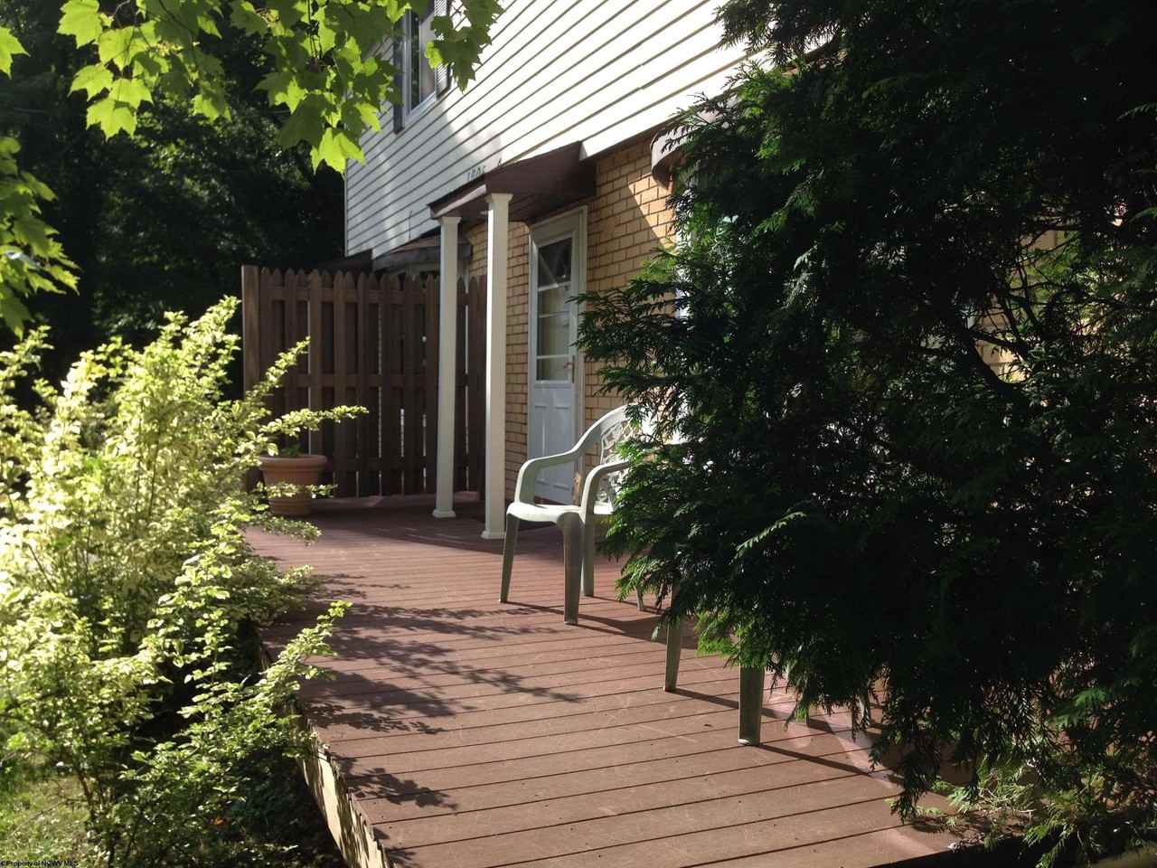 1205 Bartlow St - Photo 3 of 29