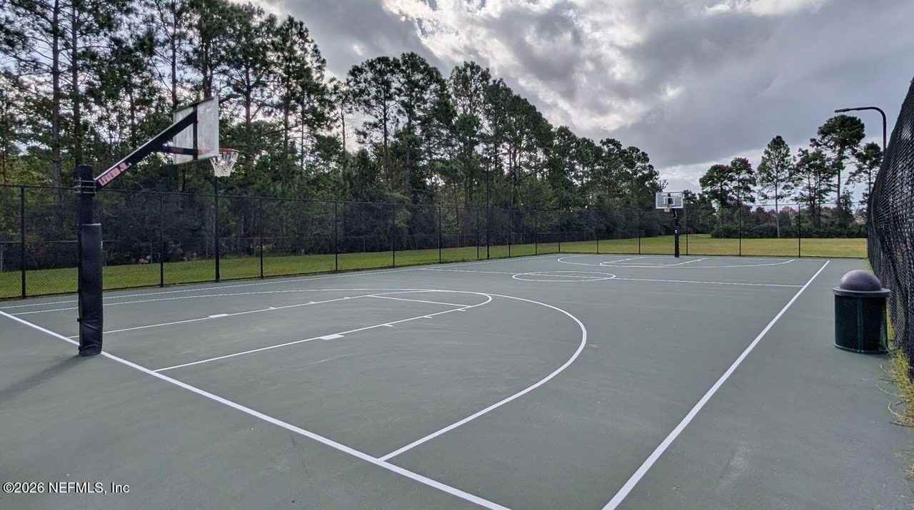 2012 Chaucer Ln - Photo 4 of 24