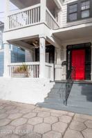 featured image of 117 E 4th St Apt 3 #Apt 3