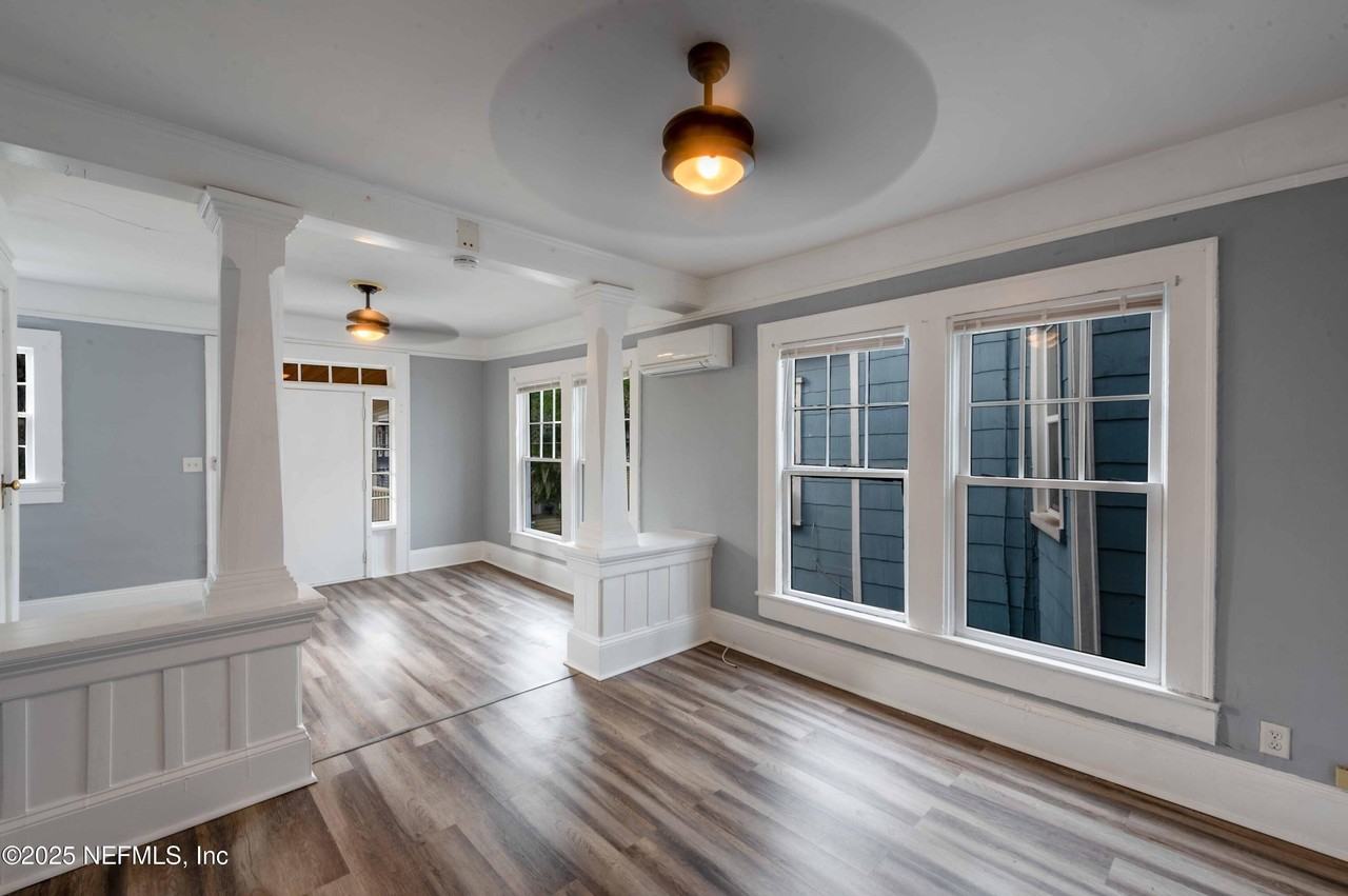 117 E 4th St Apt 3 - Photo 3 of 17