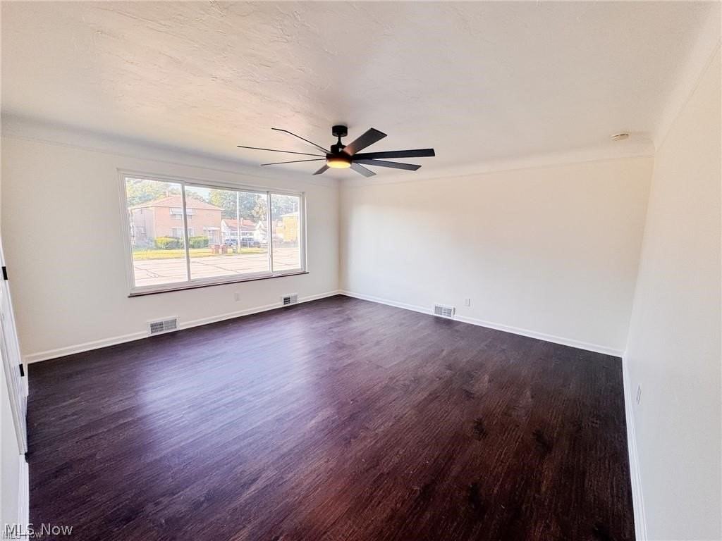 2907 Snow Rd Unit Up - Photo 7 of 19