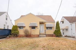 15305 Rockside Rd - Photo 1 of 1