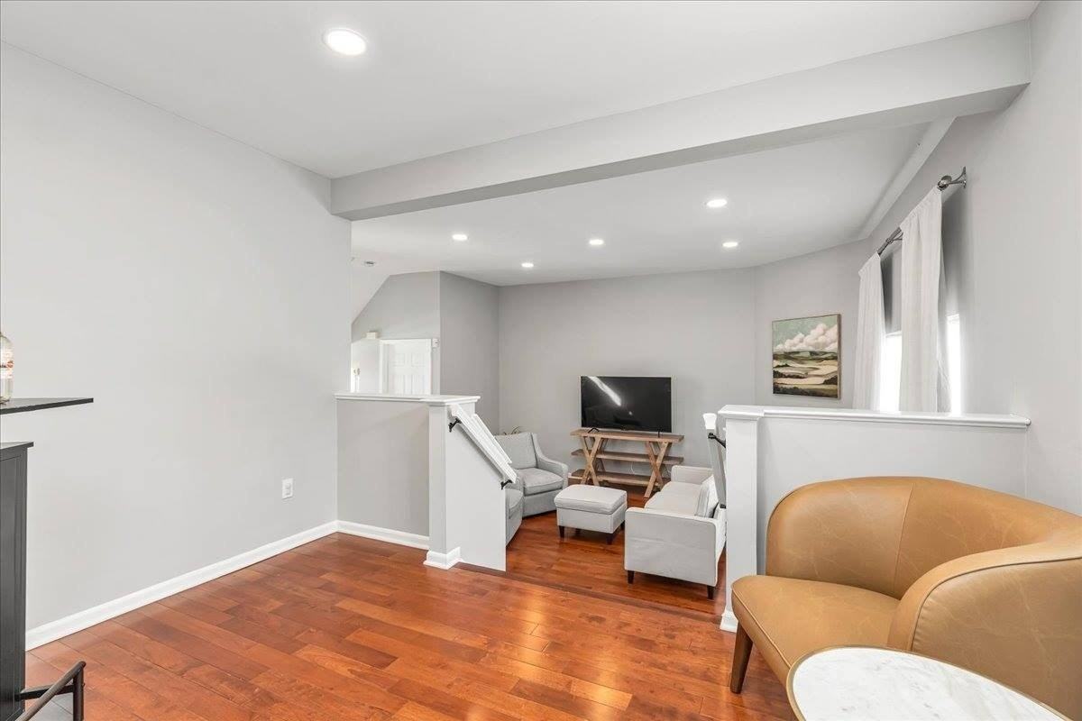 40 Primrose Ln - Photo 7 of 26