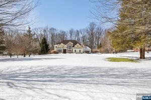 featured image of 12 Cowie Rd