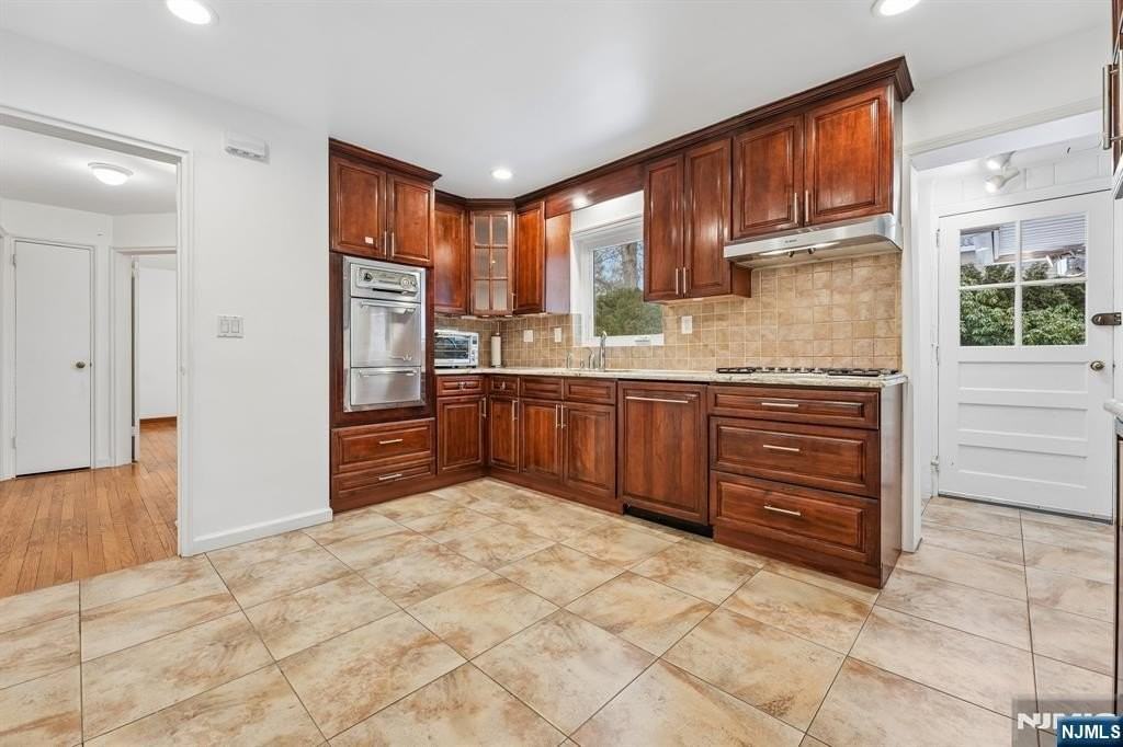 52 Knickerbocker Rd - Photo 5 of 11