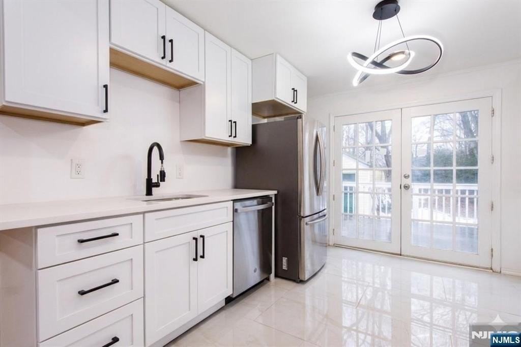 14 S Highwood Ave - Photo 3 of 22