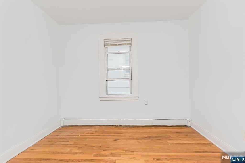 57 Clinton Pl - Photo 5 of 15