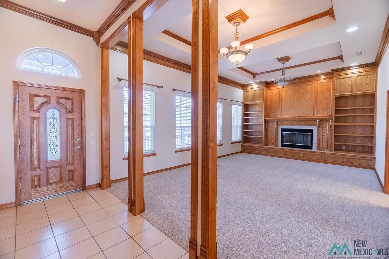 3905 Springwood Dr - Photo 4 of 29