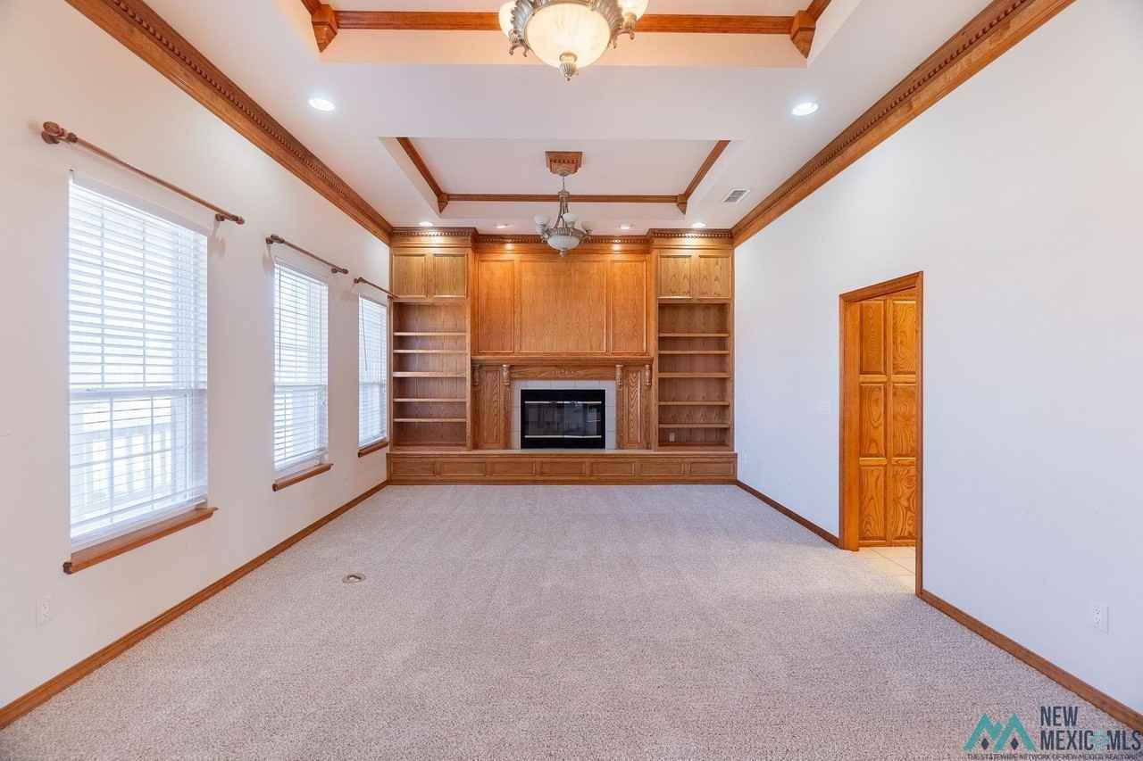 3905 Springwood Dr - Photo 6 of 29