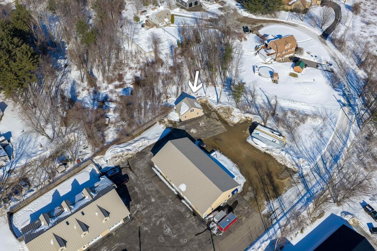 6 Latchkey Ln - Photo 5 of 26