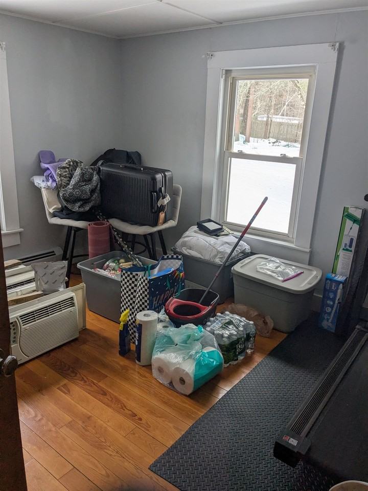 112 Old Bridge St - Photo 5 of 19