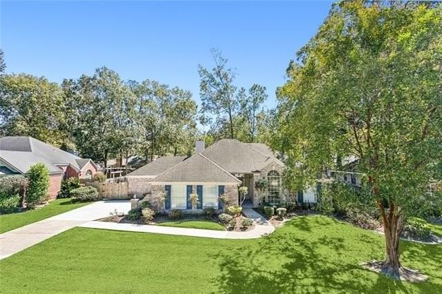 1005 Live Oak Loop - Photo 2 of 25