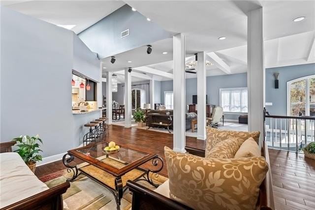 633 VILLAGE LANE N Lane - Photo 6 of 34